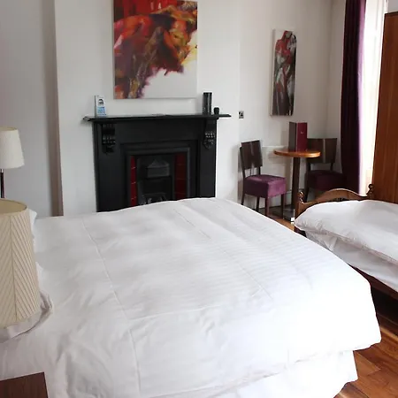 게스트하우스 The Lombard Townhouse 4*