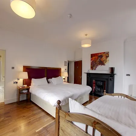 게스트하우스 The Lombard Townhouse 4*