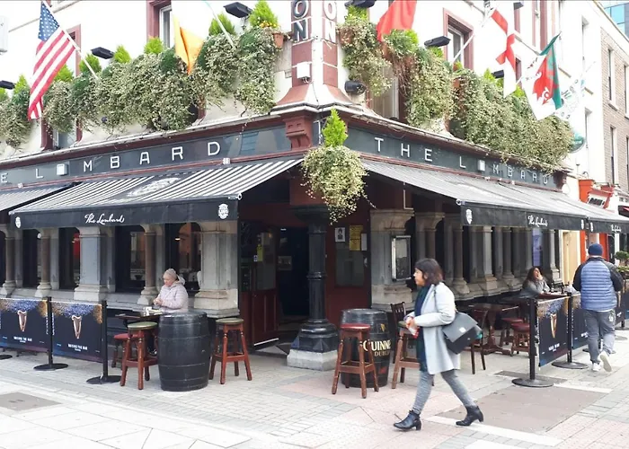 The Lombard Townhouse Гостевой дом