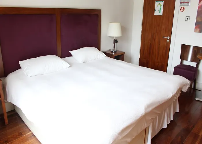 Гостевой дом The Lombard Townhouse