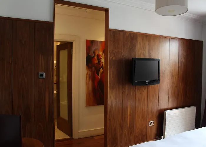 Гостевой дом The Lombard Townhouse